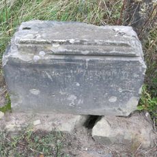 Kříž u silnice před Dolním Vysokém