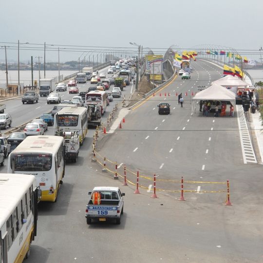 Puente de la Unidad Nacional