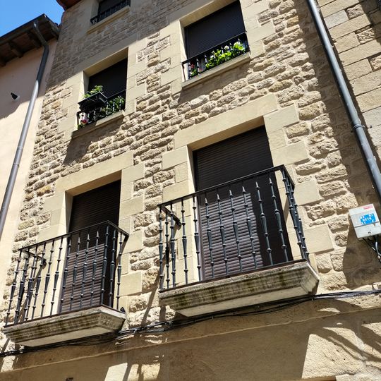 Casa Santa Engracia 45