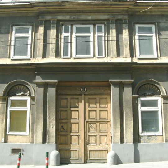 Facade reliefs, Kaiserstraße 31, Vienna