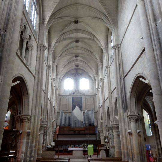 Église Sainte-Geneviève de Gouvieux