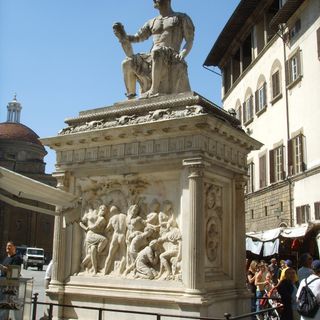 Monument to Giovanni delle Bande Nere