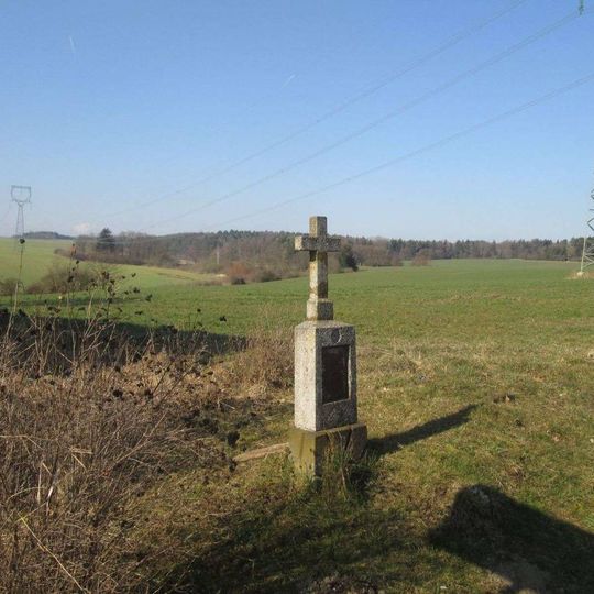 Kříž severně od Nedražic