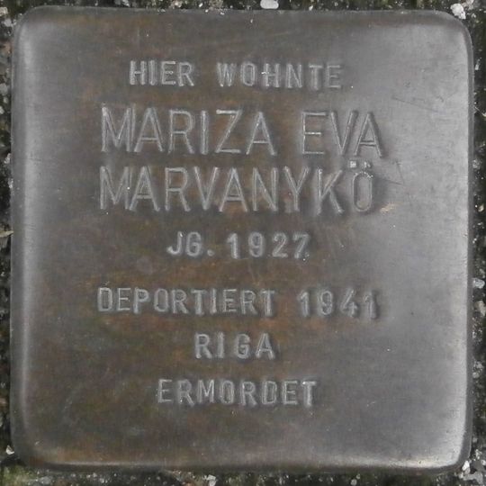 Stolperstein en memoria de Mariza Eva Marvanykö