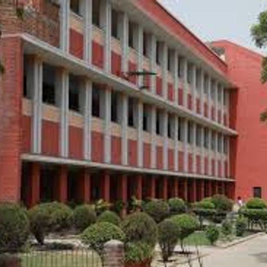 Hansraj College