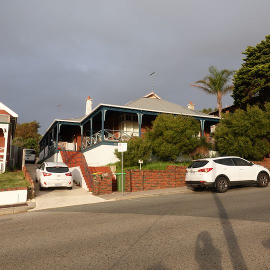 8 Stirling Street, Fremantle