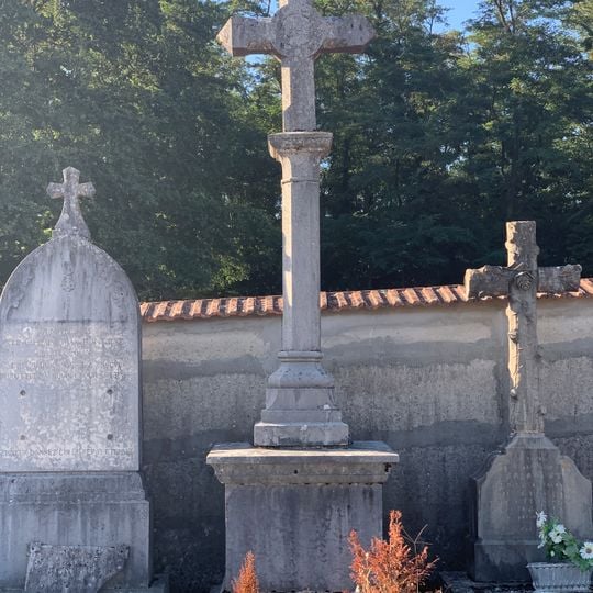 Cemetery cross of Dompierre-sur-Veyle
