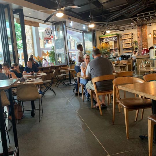 Doppio Zero Clearwater Mall