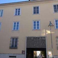 Pfarrhof, Dompfarrhof, rechter Teil