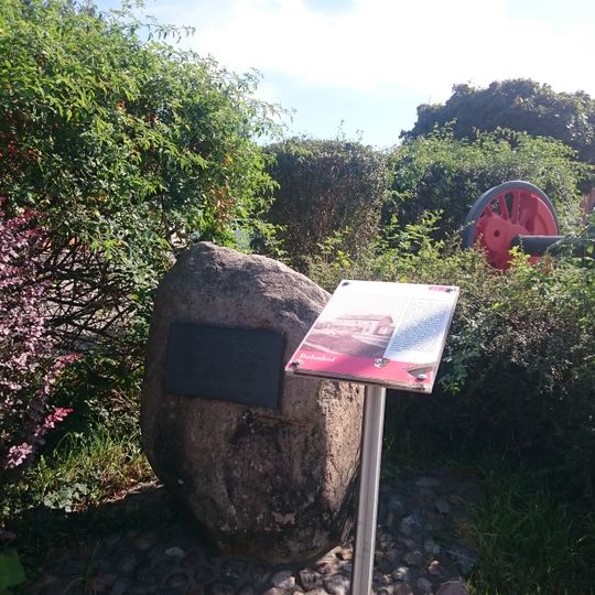 Gedenkstein Bahnhof Kleinspurbahn Kemberg