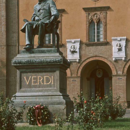 Monumento a Giuseppe Verdi
