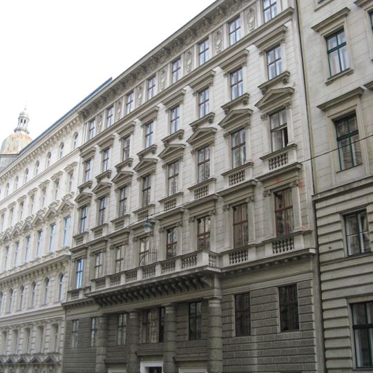 Miethaus, Kindergarten