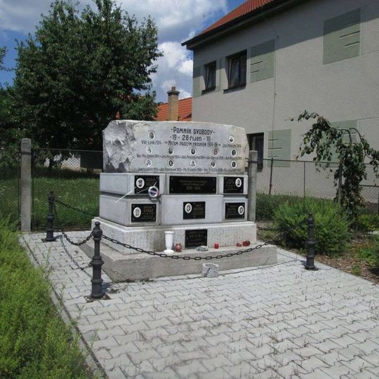 Pomník padlým v Seči