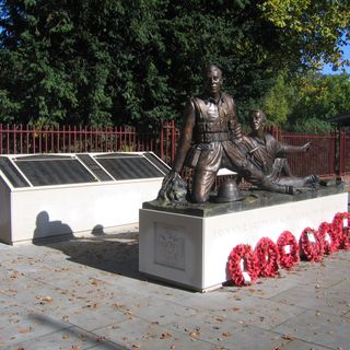Berkshire Yeomanry memorial, Reading