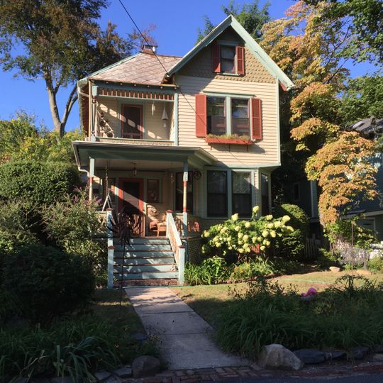 House at 52 Eighteenth Avenue