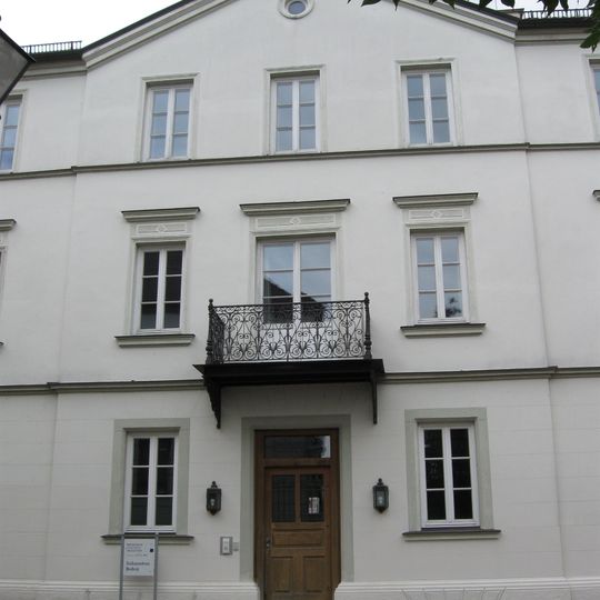 Ehemaliges Wohnhaus, jetzt Biohistoricum