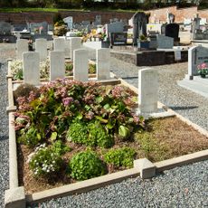 Nouvelles Communal Cemetery