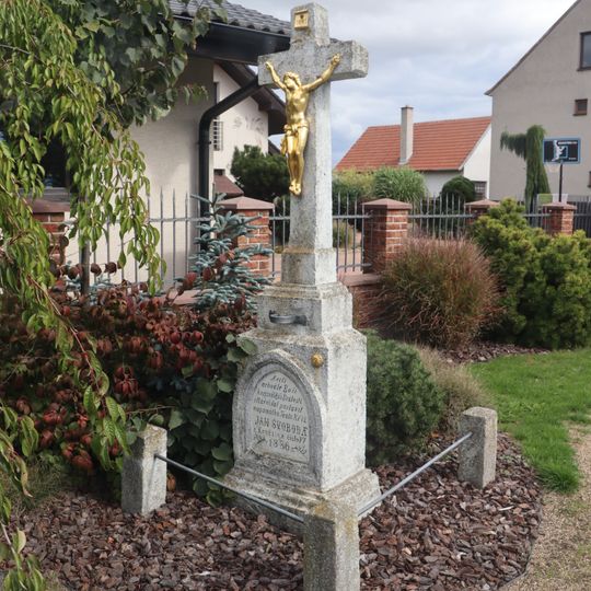 Kříž na východním okraji Koněšína