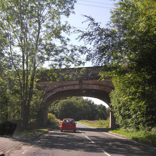 Montgomerie Policies, Railway Bridge