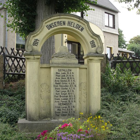 Kriegerdenkmal Pechtelsgrüner Hauptstraße 22