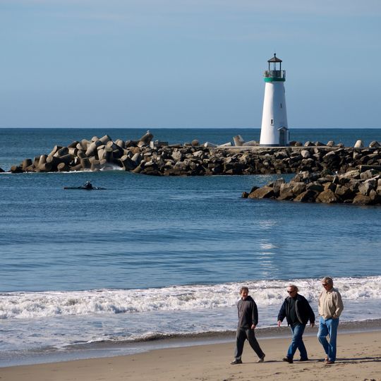 Twin Lakes State Beach