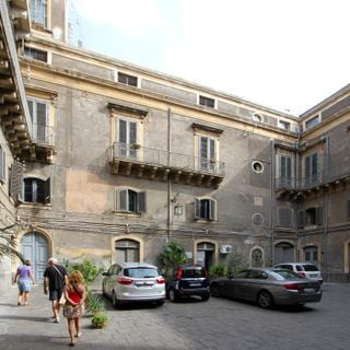 Palazzo Manganelli, Catania