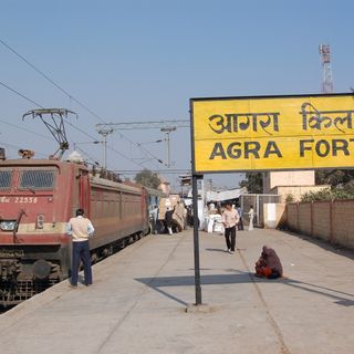 Agra Fort railway station
