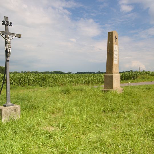 Pamětní kříž na místě bitvy u Tovačova u silnice Tovačov - Dub nad Moravou