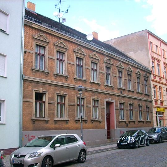 Wohnhaus in geschlossener Bebauung Friedrichsstraße 39