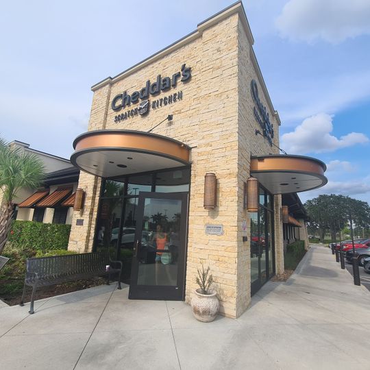 Cheddar's Scratch Kitchen