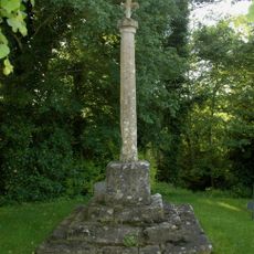 Shipton-on-Cherwell churchyard cross