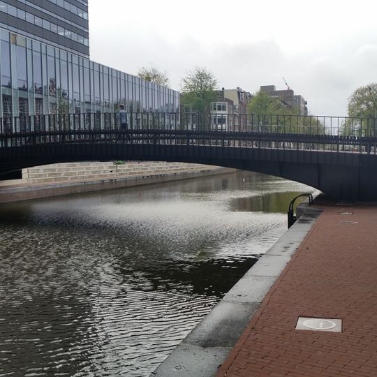 Derkje Hazewinkel-Suringabrug