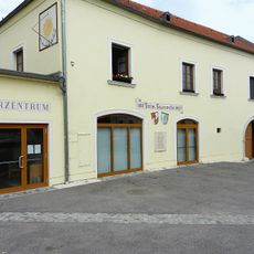 Gutshof Rauchenwarth