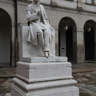 Monument to Giulio Ricordi