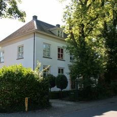 Dorpsstraat 6, Kerk-Avezaath