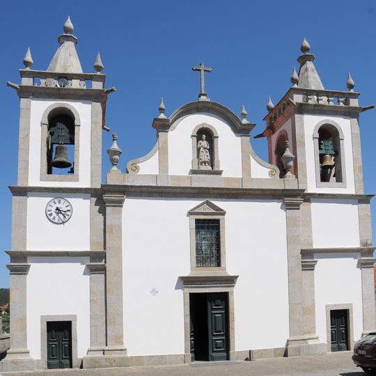 Igreja Paroquial de Curvos