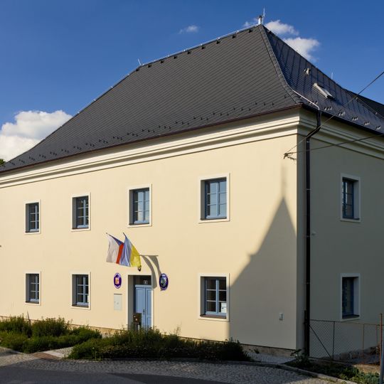 Fara, Jenišovice, č.p. 12