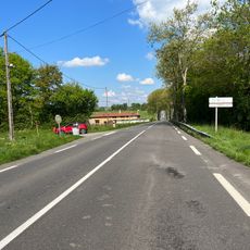 Route de Neuville-les-Dames