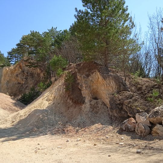 Cave of csákvári kőfejtő