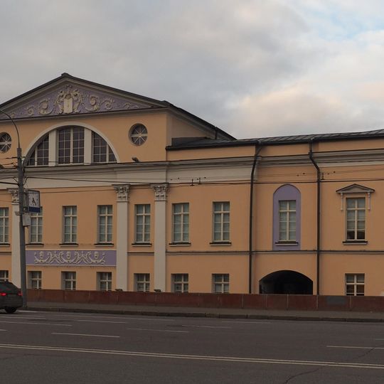 Яузская улица 1/15 c3