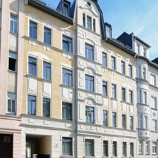 Mietshaus in geschlossener Bebauung Limbacher Straße 57