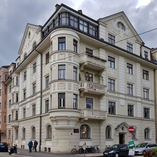 Haydnplatz 1, Innsbruck