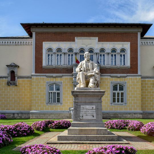Gheorghe Asachi School, Iași