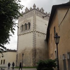 Kostol sv. Kríža s areálom, zvonica