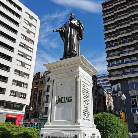 Monumento a Jovellanos, Gijón