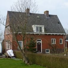 Dienstwoning voor de eerste machinist in een stijl verwant aan de Delftse School