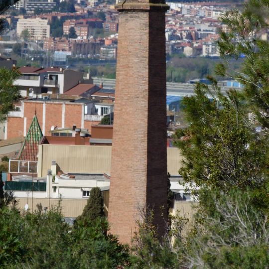 Xemeneia de les ceràmiques Joan Canals/Bòbila Canals
