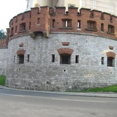 Obwarowania nowożytne z bastionami (Władysława IV (dec. brama), Pod Kurzą Stopką i…