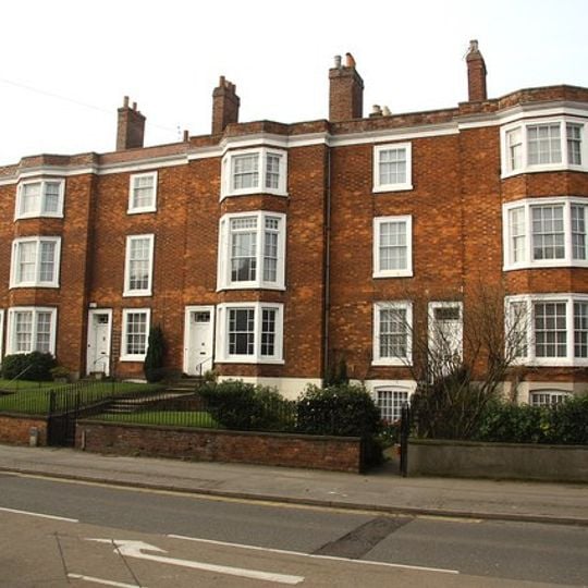 3-11, North Parade