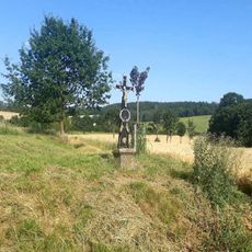 Kříž severně od Mostku